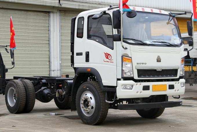 Euro 4 do caminhão 180HP do misturador concreto de HOWO 4X2 4 cbm