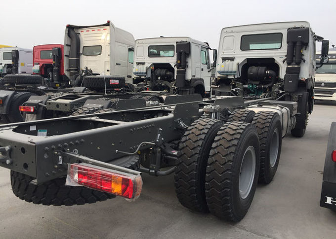 Cabine do Euro 2 LHD 6X4 336HP HW76 do caminhão da carga de SINOTRUK HOWO para o transporte