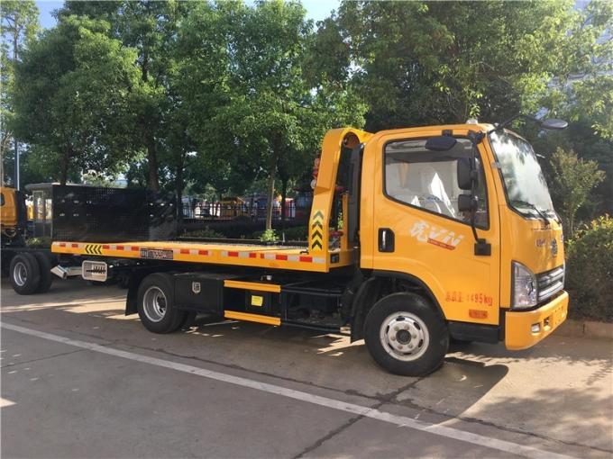 Euro 2 do veículo de Tow Truck Wrecker Road Recovery do dever da luz de Sinotruck