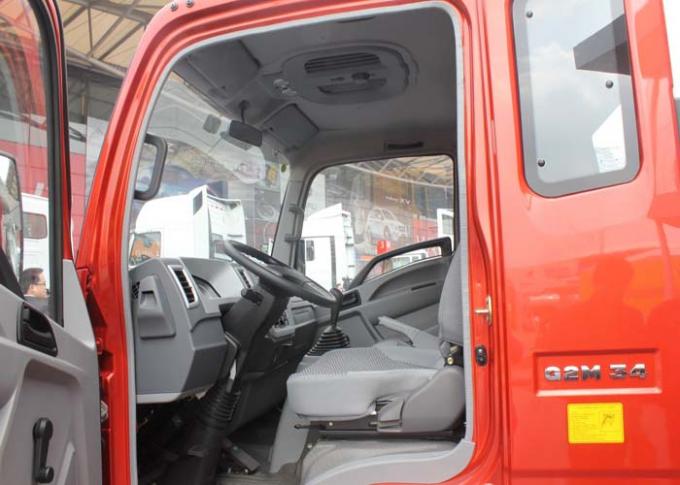 Camioneta SINOTRUK HOWO 5 toneladas de caminhão leve para a logística ZZ1047C2813C145