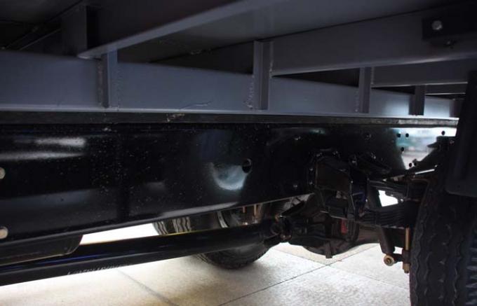 Camioneta da eficiência elevada, 4500 distâncias entre o eixo dianteiras e traseiras caminhão da caixa de 18 pés