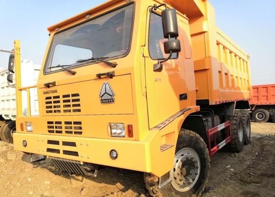 371HP fora do caminhão da estrada, caminhões de caminhão basculante resistentes da cor amarela 70 toneladas de carga