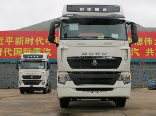 Prima branca de SINOTRUK HOWO 4X2 - cabeça 336HP ZZ4257S3248V do trator do caminhão do motor