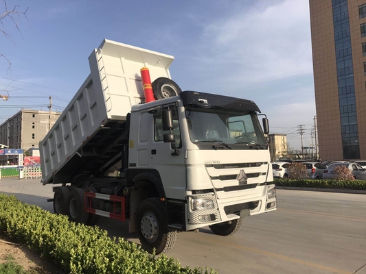 Caminhão basculante resistente da roda de Sinotruk 6x4 10 com reviravolta da plataforma do corpo