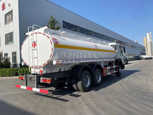 condução do caminhão de petroleiro 371hp de 6x4 20000L Sinotruk Howo LHD