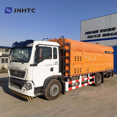 Caminhão inteligente 4x2 do pulverizador do asfalto de HOWO A7 H5 8cbm conduzido