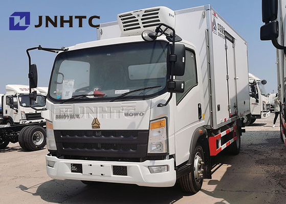SINOTRUCK Howo 4x2 refrigerou caminhões para a carne 266hp