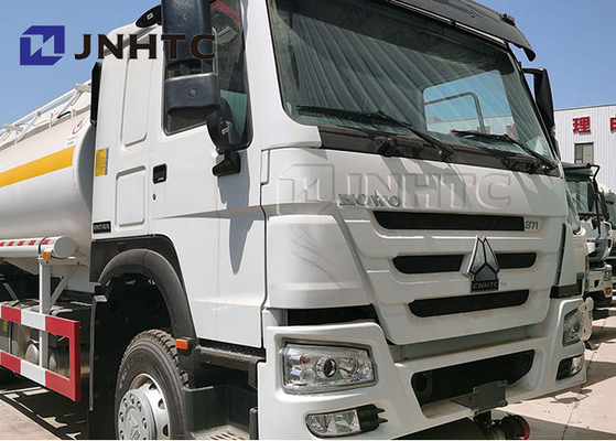 Caminhão de depósito de gasolina 6x4 de Sinotruk Howo 20000l 25000 litros