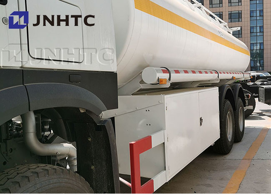 Caminhão de depósito de gasolina 6x4 de Sinotruk Howo 20000l 25000 litros