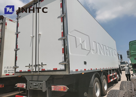 Sinotruk HOWO Van Truck Light Duty refrigerado alimentos frescos 8x4