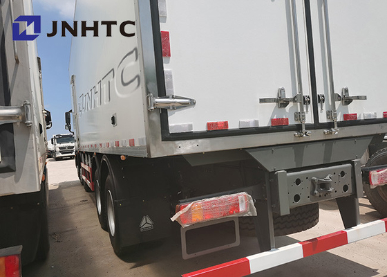 Sinotruk HOWO Van Truck Light Duty refrigerado alimentos frescos 8x4