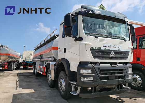 Capacidade dos caminhões de depósito de gasolina do óleo de Sinotruk HOWO 8X4 25000 litros