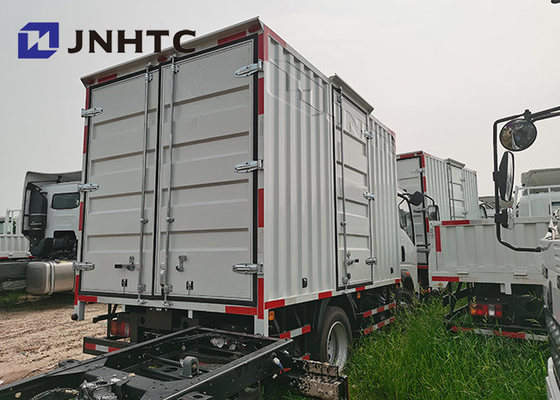 Carga clara de 5 toneladas diesel Van Truck Sinotruk Howo do combustível 4x2