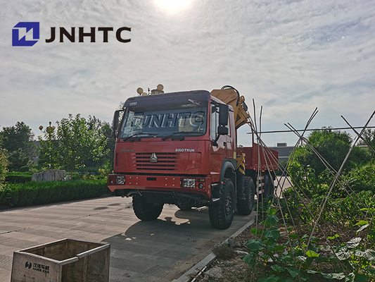 Sinotruck Howo 8x8 todo o caminhão da carga da movimentação da roda com os guindastes de 30t 13t