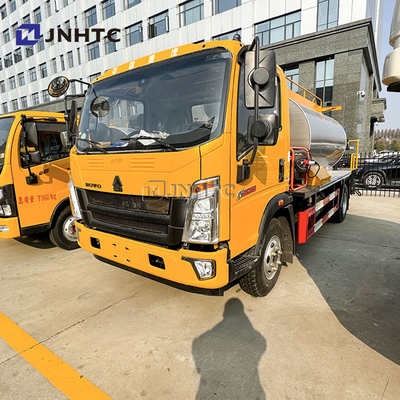 China Venda Quente Howo 4 Cbms Estrada Distribuidor de Asfalto Inteligente Caminhões NOVO Sprayer de Bitume Caminhão de Distribuição de Asfalto