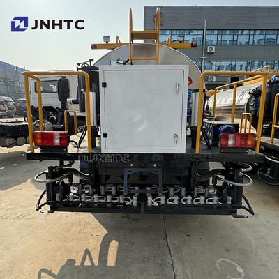 China Venda Quente Howo 4 Cbms Estrada Distribuidor de Asfalto Inteligente Caminhões NOVO Sprayer de Bitume Caminhão de Distribuição de Asfalto