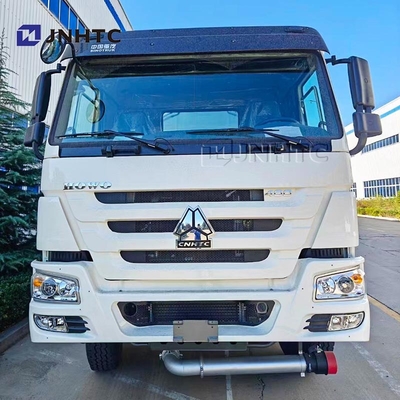 Sinotruk HOWO Caminhão de tanque de combustível 8X4 400HP 28000L 35000L 30000lL Alta Qualidade