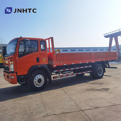 Venda a quente HOWO Carga de caminhões 4X2 6 rodas 8-10Tons Direito Direito Direito com ar condicionado