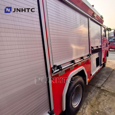 NOVO SINOTRUCK Howo 4x2 Camião de Combate a Incêndios Leve Com Camião de Bomba de Água de Alta Qualidade