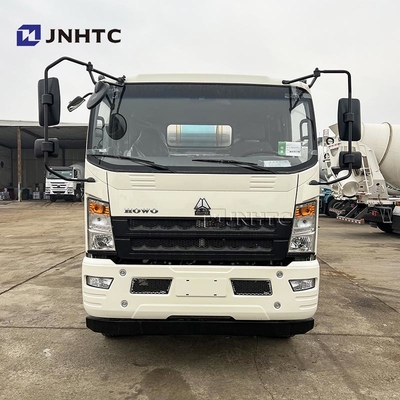 Novo caminhão HOWO Mini Mixer de concreto com cor branca 4X2 4cbm 6 rodas de alta qualidade