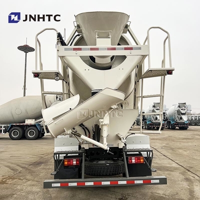 Novo caminhão HOWO Mini Mixer de concreto com cor branca 4X2 4cbm 6 rodas de alta qualidade