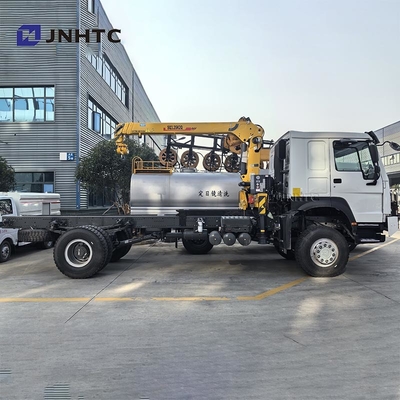 Melhor caminhão de carga a diesel HOWO 4x4 6 Wheeler Chassis com guindaste de alta qualidade