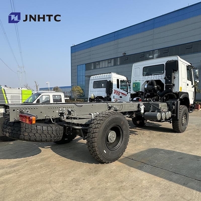 SINOTRUK HOWO 4X4 Veículo de carga Transmissão Pesos Caminhão Chassi Bom preço