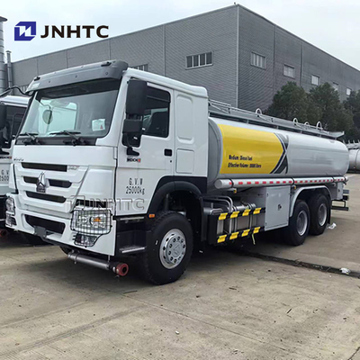 Sinotruk Howo Oil Tank Truck 6x4 340hp Capacidade de 12 rodas Tank Truck de combustível para venda