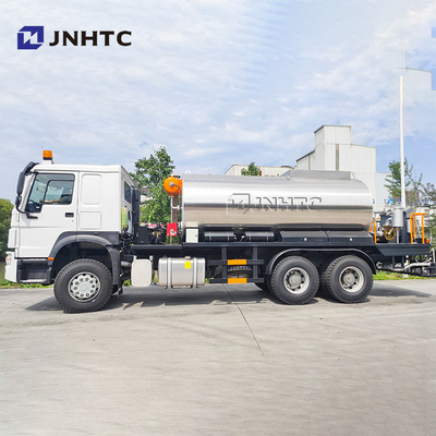 HOWO Intelligent Bitumen Spreader Equipamento de pulverização de asfalto caminhões 6X4 336HP para venda