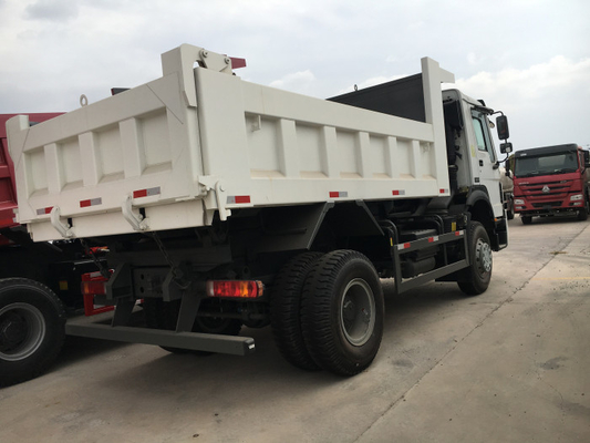 Veículo com rodas resistente profissional branco do caminhão basculante 6 de 20-30T Sinotruk 4x2 para o sistema médio do elevador