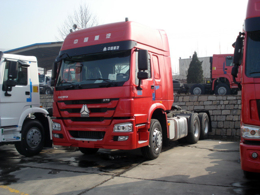 10 a cabeça do trator das rodas HOWO transporta 6x4 com o táxi alto do telhado HW79 e o GVW 25 toneladas