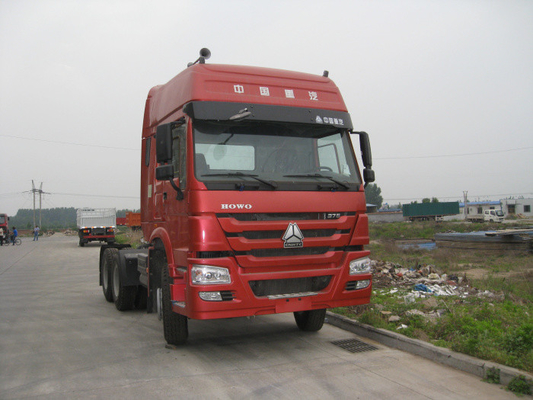 10 a cabeça do trator das rodas HOWO transporta 6x4 com o táxi alto do telhado HW79 e o GVW 25 toneladas