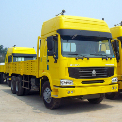 Caminhão amarelo da carga do veículo com rodas da cor 6x4 10 do modelo de Sinotruk Howo7 para 40-50T