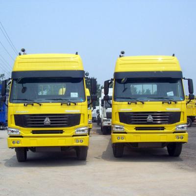 Caminhão amarelo da carga do veículo com rodas da cor 6x4 10 do modelo de Sinotruk Howo7 para 40-50T
