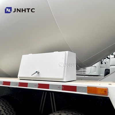 HOWO Caminhão de mistura de cimento Novo/usado Caminhão de mistura de cimento Montado Caminhão de mistura de cimento Caminhão de bomba barato e bom