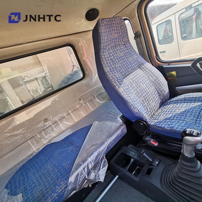 Hot HOWO Marca 8*4 Caminhão de carga de vedação Caminhão de carga de carga pesada Caminhão de transporte de carga