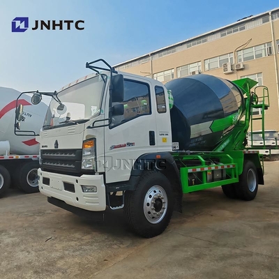 HOWO 4×2 caminhão de mistura de concreto leve 3 metros cúbicos 4,5 toneladas resistente às intempéries caminhão de mistura de concreto
