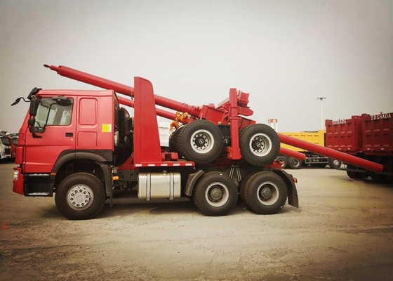 Assistente que conduz o tipo de Sinotruk Howo do caminhão do portador do log de 6*6 400l com alguma cor