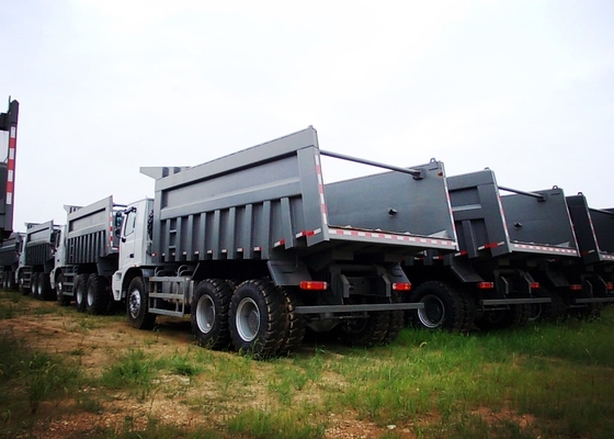 O caminhão basculante da mineração de SINOTRUK HOWO 6*4 371HP 70 toneladas carrega para a indústria da construção