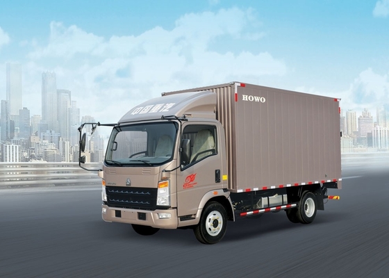O anúncio publicitário do dever da luz de HOWO 4*2 116HP transporta 12 toneladas de carga ISUZE como