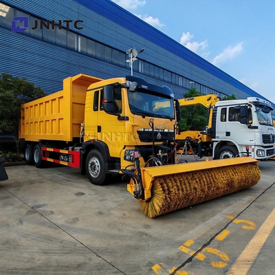 Howo TX Road Salt Spreader Máquina de derretimento de neve 6X4 350HP Caminhão de limpeza de neve adequado