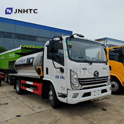 Equipamento de pulverização de asfalto Shacman caminhões 4X2 160HP Intelligent Bitumen Spreader para venda