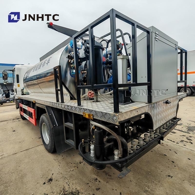 Equipamento de pulverização de asfalto Shacman caminhões 4X2 160HP Intelligent Bitumen Spreader para venda