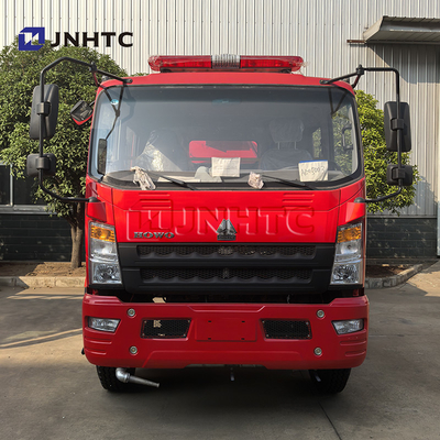 Fabricante HOWO 4x2 5000L Cisterna de água Caminhão de bombeiros Caminhão de combate a incêndios Equipamento de caminhão Caminhão de bombeiros