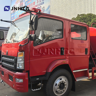 Fabricante HOWO 4x2 5000L Cisterna de água Caminhão de bombeiros Caminhão de combate a incêndios Equipamento de caminhão Caminhão de bombeiros