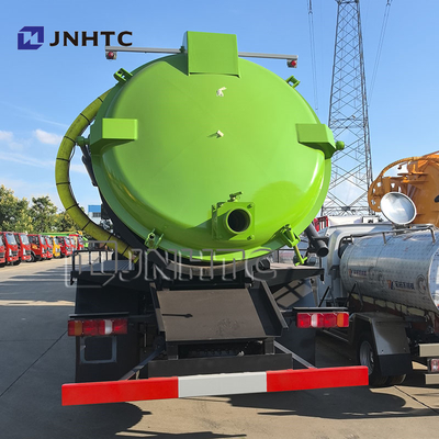 HOWO MATE 4x2 Mini Vacuum Tanker de Sucção de Esgoto
