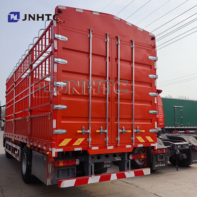 Sinotruk chinês HOWO TX 4X2 6 Wheeler Fence Cargo Truck para venda