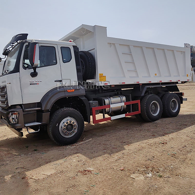 Venda Quente China HOWO Nx Caminhão 6X4 10 Rodas Caminhão Sinotrô 20 toneladas Caminhão pesado diesel de mineração Caminhão