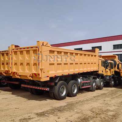 Sinotruck HOWO Tx Dumper Truck 8X4 371HP 12 Wheeler 40ton Direito de Direito