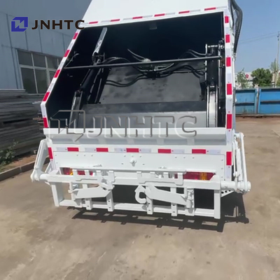 Sinotruk Howo 4X2 300 HP Euro II Direito de direção Coletor de lixo Caminhão comprimido Caminhão de coleta de resíduos